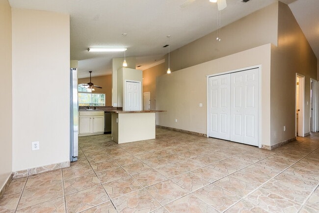 Foto del edificio - 3320 Kelsey Ln