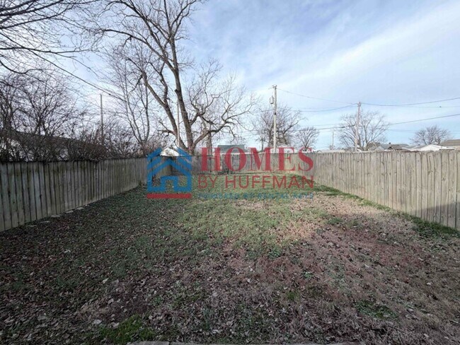 Foto del edificio - Two Bedroom House | Move In Ready