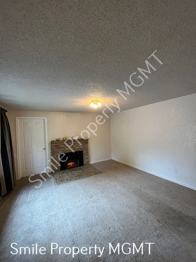 Photo - A charming ranch-style single-family home located in the Milwaukie area.