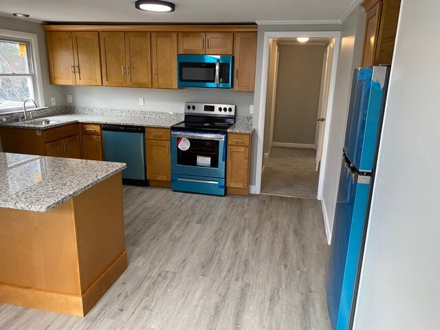 Kitchen - 39 Caya Ave