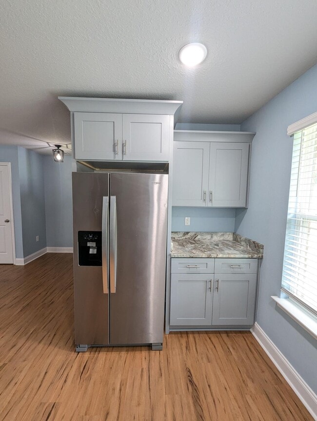 Foto del edificio - 2266 Paloma St