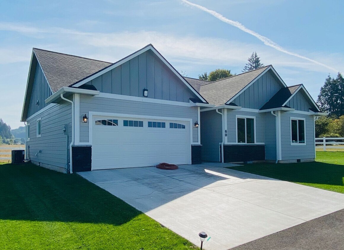 Foto principal - STATUS: UNAVAILABLE; RENTED- | $2100.00 a ...