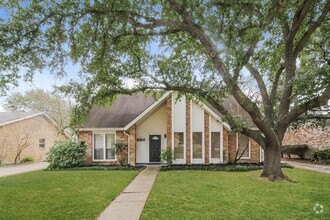 Building Photo - 21419 Park Willow Dr