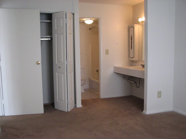 Mont Michel Apartments Cincinnati Oh Building Photo Mont Michel Apartments