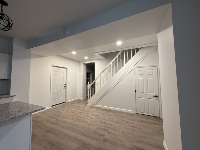 Foto del edificio - 5044 S Old 3C Hwy