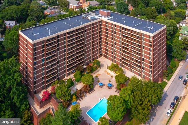 Foto del edificio - 4100 N Charles St