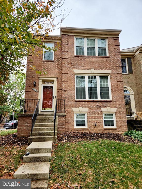 Foto principal - 4101 Meadow Field Ct