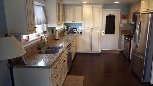 Foto del edificio - 1416 Buchanan Rd