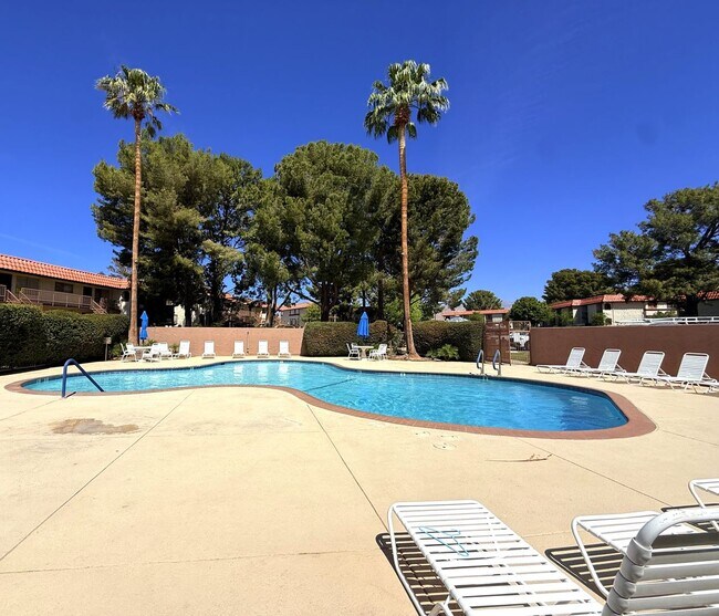 Foto del edificio - AVAILABLE NOW !! 1 Bedroom 1 Bathroom *Upp...