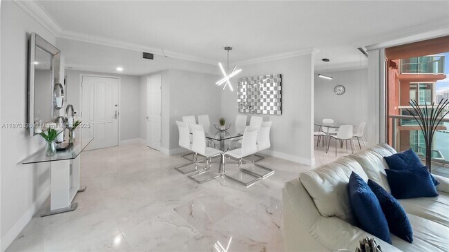 Foto del edificio - 3370 Hidden Bay Dr