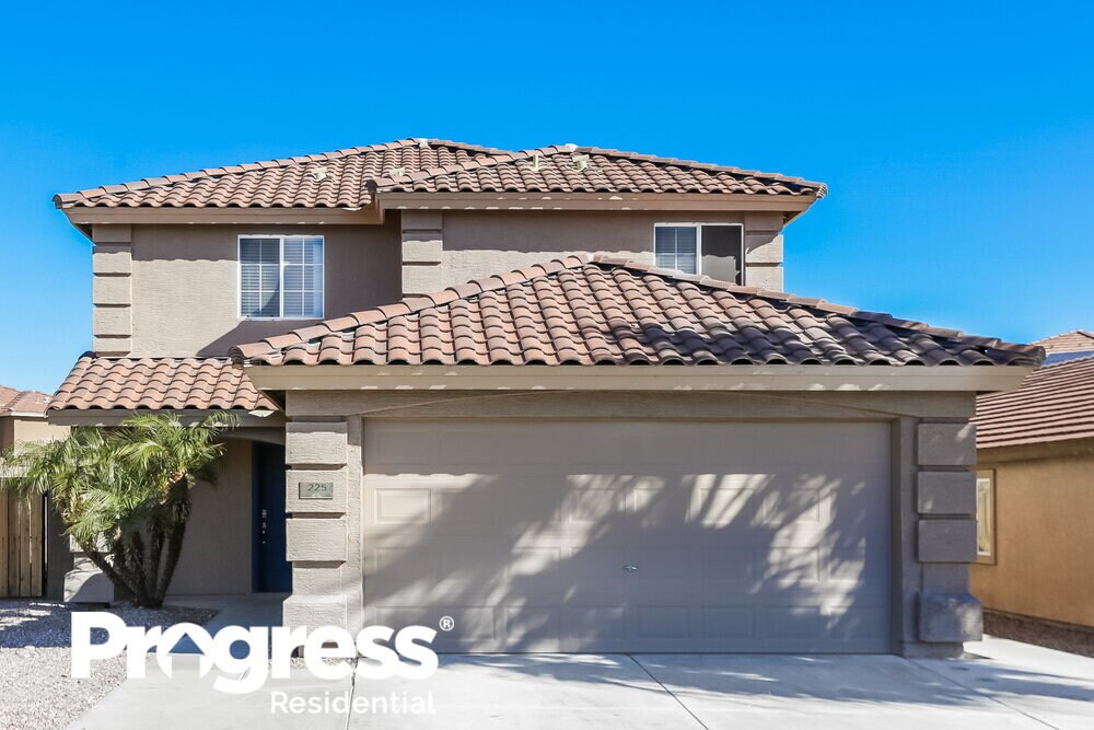 Foto principal - 225 N 223rd Ave
