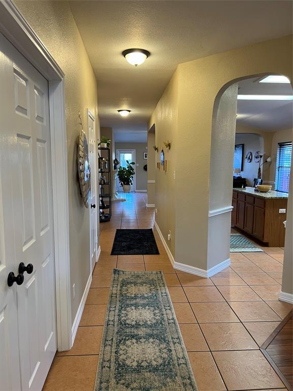 Building Photo - 1208 Lochaline Loop