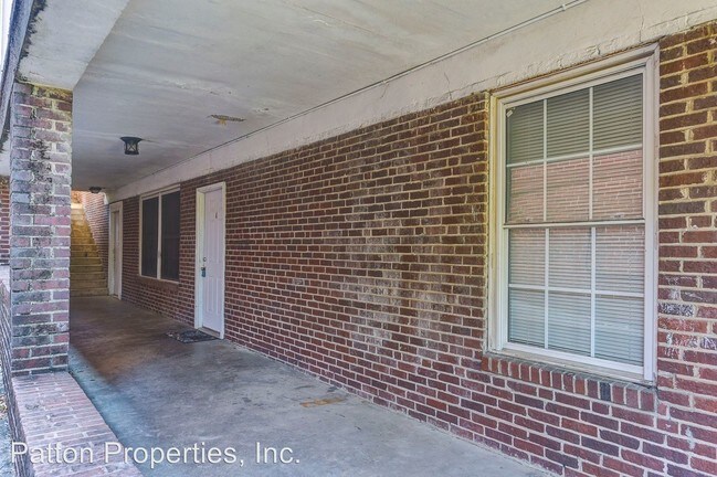 Building Photo - 1422 Gregg St
