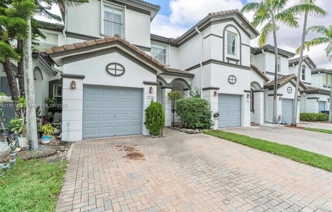 Building Photo - 7738 NW 116th Ave