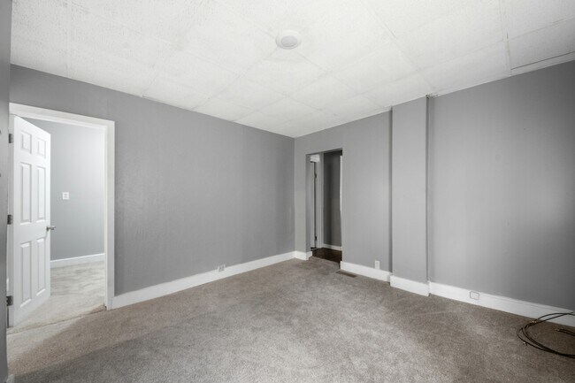 Foto del edificio - 1427 E 61st St