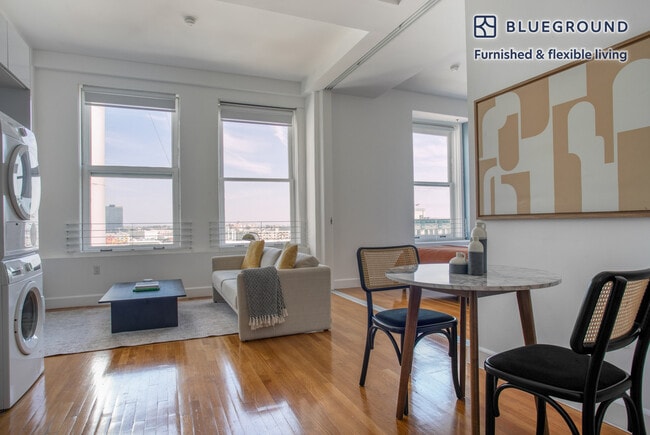 Foto del edificio - 354 S Spring St