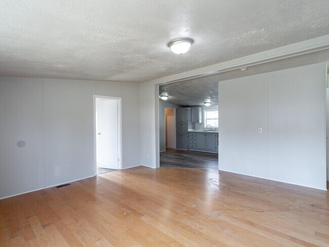 Building Photo - 5130 East 21st St