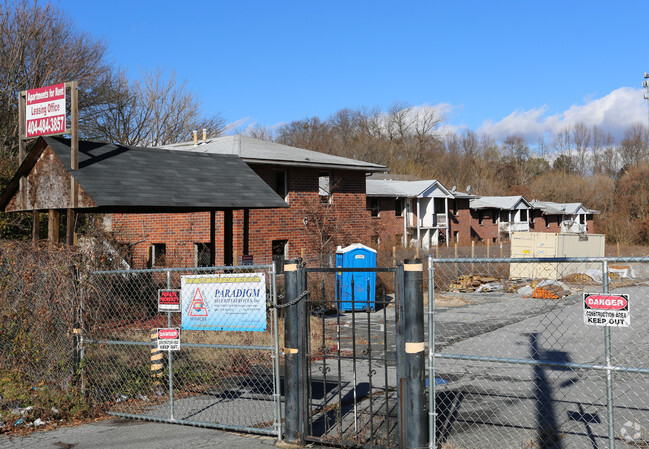 Building Photo - Village Apartments