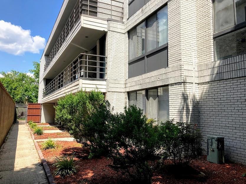 4015 Bowser Ave Unit D, Dallas, TX 75219 Condo for Rent in Dallas, TX