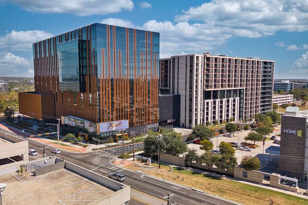 Primary Photo - Solaris House at Uptown ATX