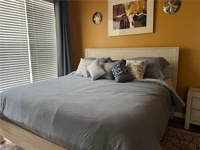 Foto del edificio - 1405 Tiffany Ln