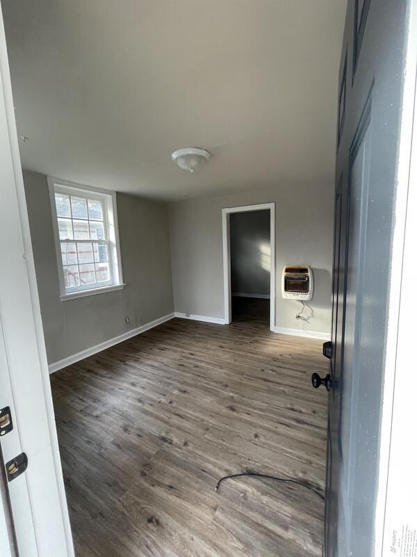 Building Photo - 491 Mellon St