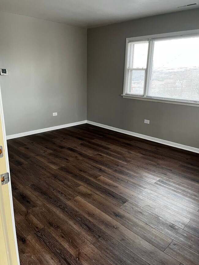 Building Photo - 58 S Crystal St