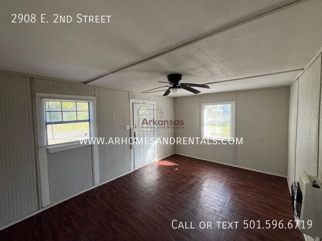 Foto del edificio - 2908 E 2nd St