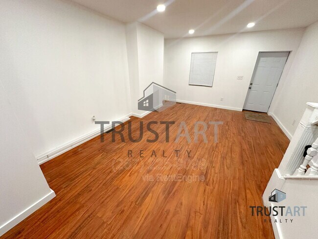 Foto del edificio - 5013 Parrish St