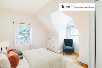 Building Photo - Room in Shared 7 bed/2 bath home