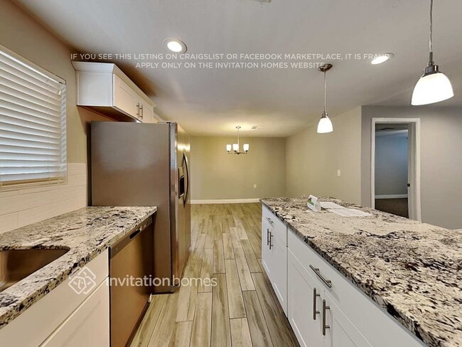 Building Photo - 3715 E Delcoa Dr