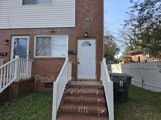 Building Photo - 3875 Wake Cir