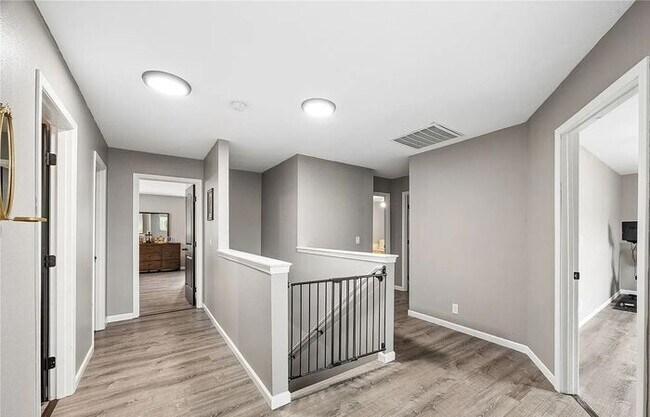 Building Photo - Beautiful Updated 5 Bedroom Home in Graham!