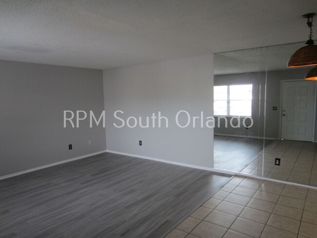 Foto del edificio - 36 Windtree Ln
