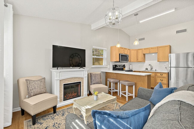 Building Photo - 12 Sylvan Dr