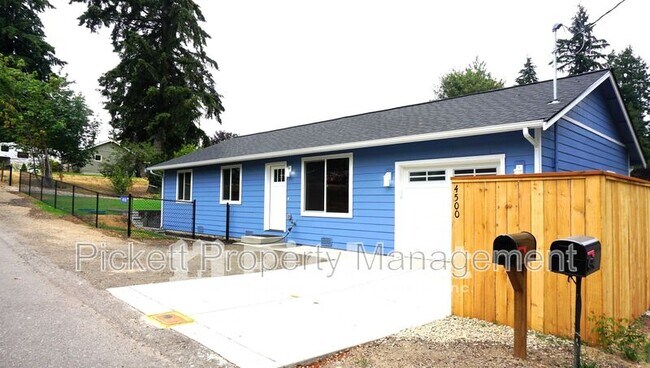Building Photo - 4500 W Frone Dr