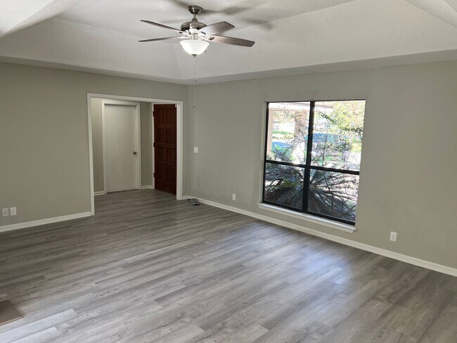 Building Photo - 140 Quail Run