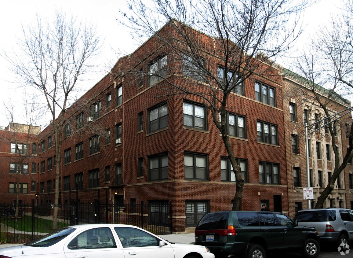 The Edward Apartments - The Edward