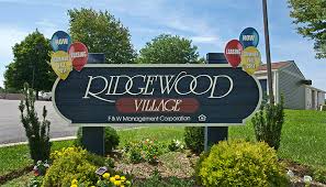 Neighborhood Sign - 400 Fairfax Rd