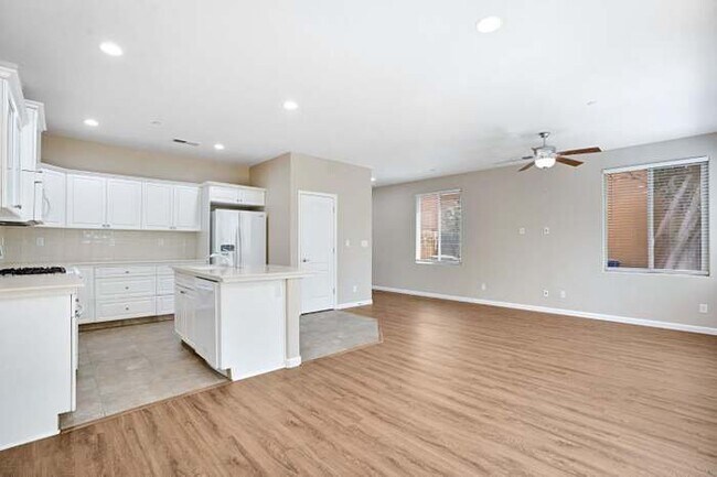 Foto del edificio - 3270 Alps Ln