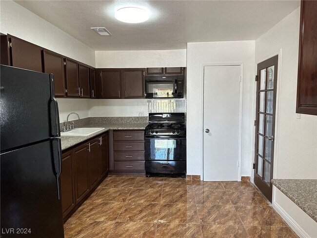 Foto del edificio - 608 Palmhurst Dr