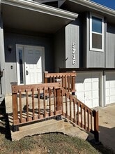 Building Photo - 5716 N London Ave