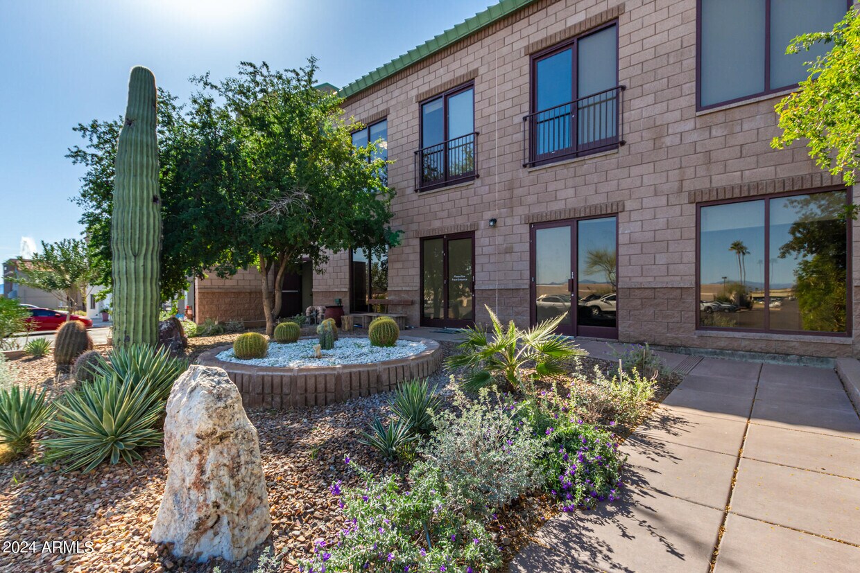 Foto principal - 16622 AVENUE OF THE FOUNTAIN - Ave