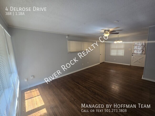 Building Photo - 4 Delrose Dr