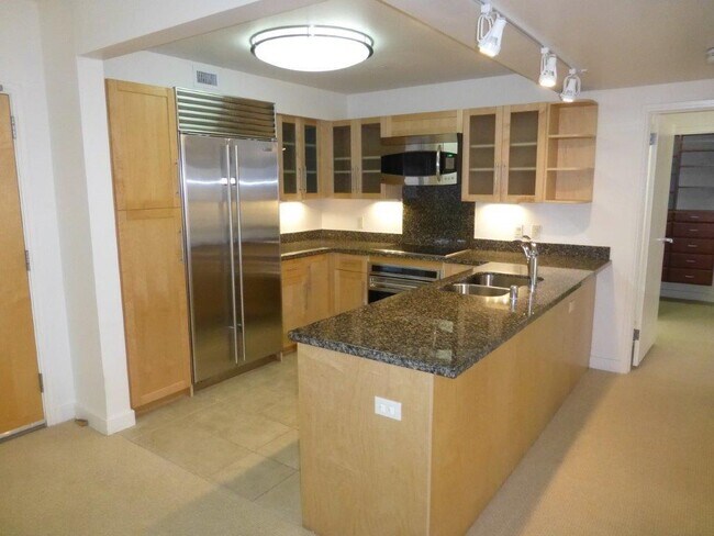 Foto del edificio - Keola Lai Condo - 2 bedrooms, 2 baths, 2 parking - Avail now!