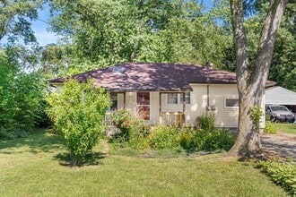 Building Photo - 3113 Oakwood St