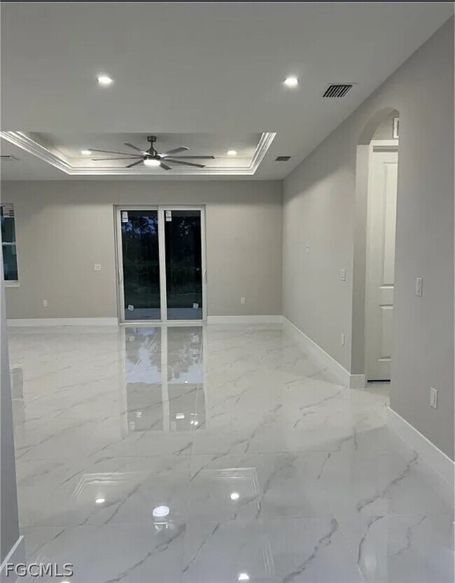 Foto del edificio - 2612 16th St W