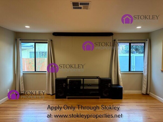 Building Photo - 1852 Olympic Dr