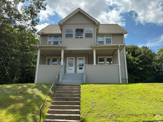 Building Photo - 176 McClintock St