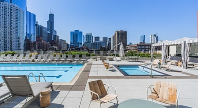 Building Photo - 550 W Kinzie St
